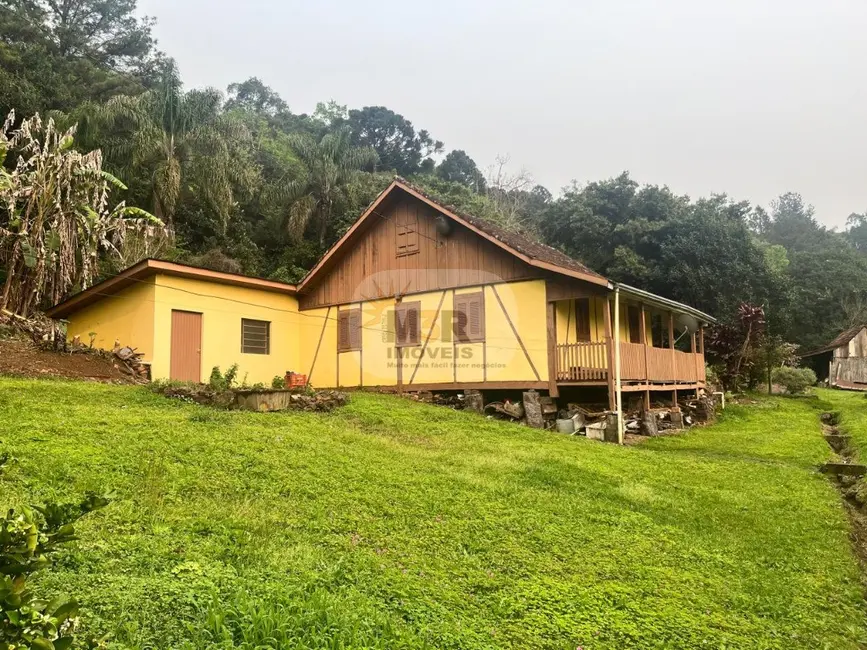 Sítio / Rancho com 3 quartos à venda, 140m2 em Nova Petropolis - RS - imagem 1 Foto 1 de Sítio / Rancho com 3 quartos à venda, 140m2 em Nova Petropolis - RS