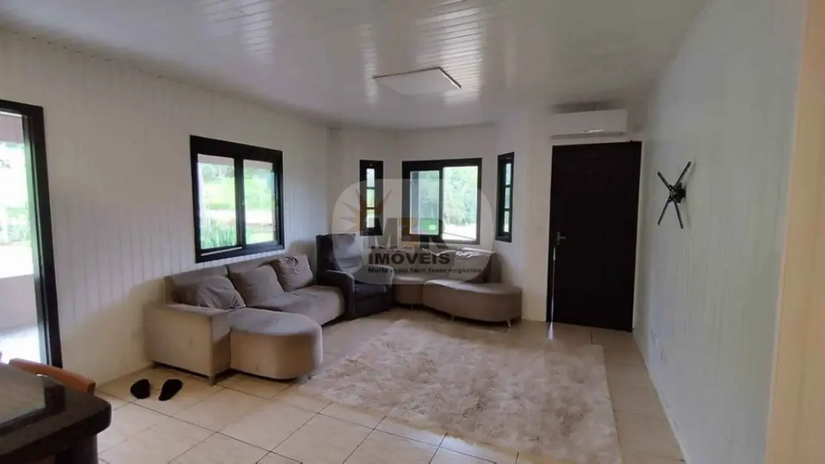 Foto 3 de Sítio / Rancho com 3 quartos à venda, 300m2 em Nova Petropolis - RS