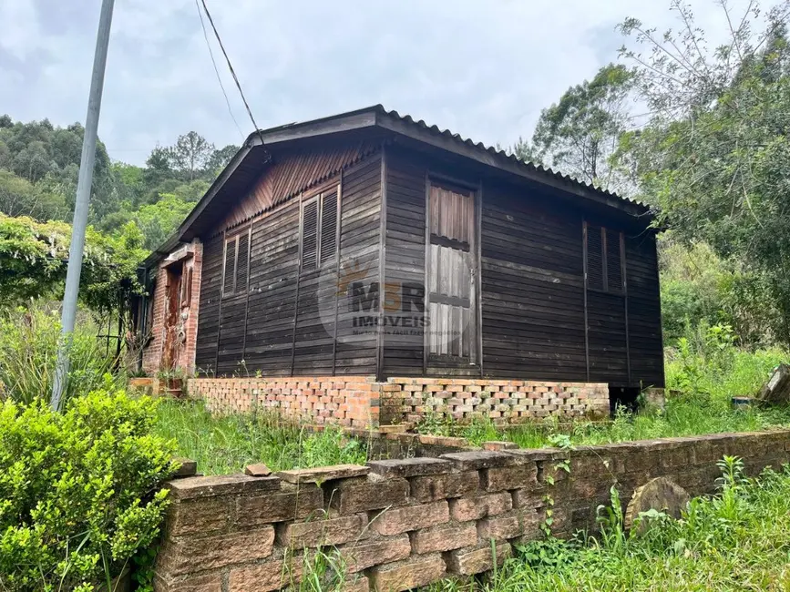 Sítio / Rancho com 2 quartos à venda, 70m2 em Nova Petropolis - RS - imagem 4 Foto 4 de Sítio / Rancho com 2 quartos à venda, 70m2 em Nova Petropolis - RS