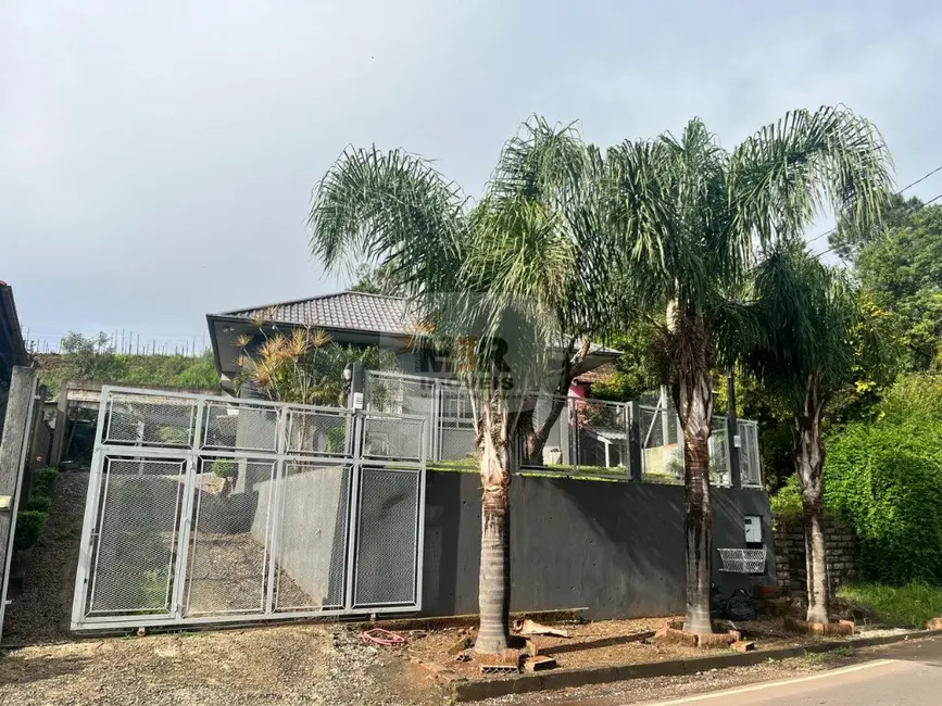 Casa com 2 quartos para alugar, 120m2 em Nova Petropolis - RS - imagem 2 Foto 2 de Casa com 2 quartos para alugar, 120m2 em Nova Petropolis - RS