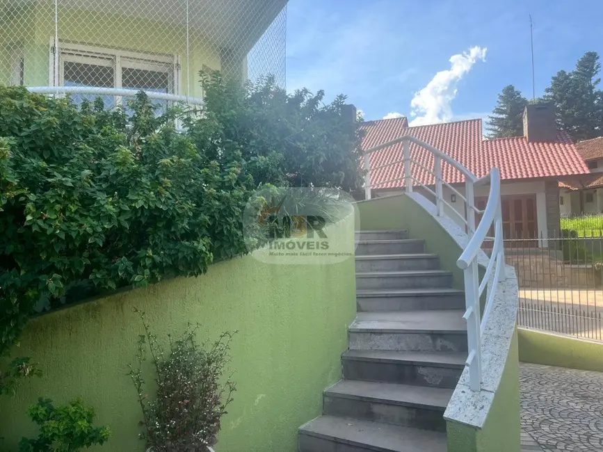 Apartamento com 2 quartos para alugar, 112m2 em Centro, Nova Petropolis - RS - imagem 4 Foto 4 de Apartamento com 2 quartos para alugar, 112m2 em Centro, Nova Petropolis - RS