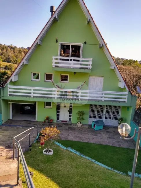 Foto 1 de Casa com 4 quartos à venda, 357m2 em Nova Petropolis - RS