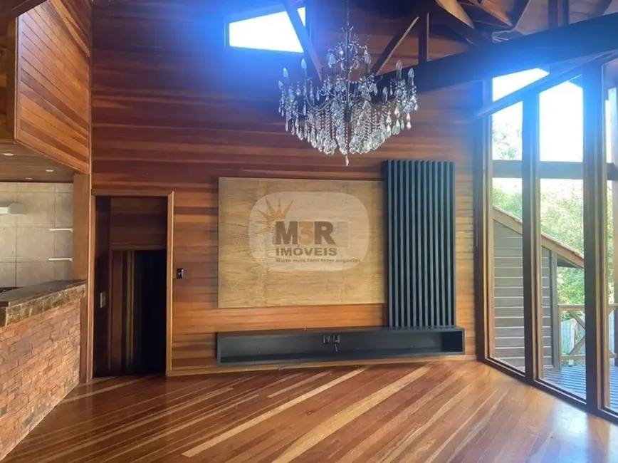 Foto 6 de Casa com 6 quartos à venda, 363m2 em Gramado - RS