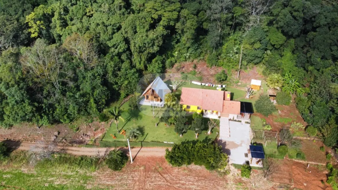 Foto 1 de Sítio / Rancho com 3 quartos à venda, 150m2 em Nova Petropolis - RS