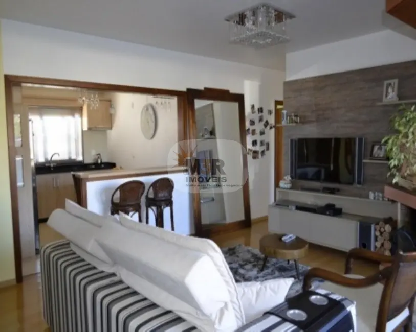 Foto 4 de Apartamento com 2 quartos à venda, 94m2 em Nova Petropolis - RS