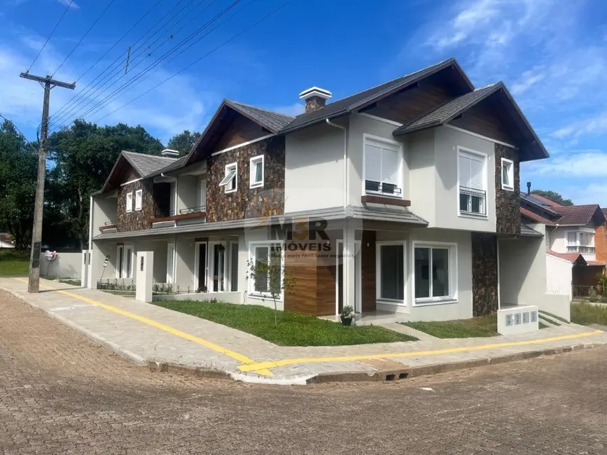 Foto 1 de Casa com 2 quartos à venda, 115m2 em Nova Petropolis - RS