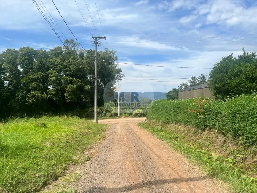 Foto 3 de Terreno / Lote à venda, 465m2 em Nova Petropolis - RS