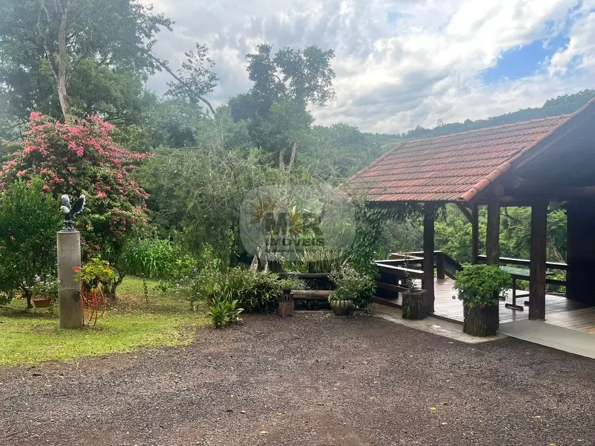 Sítio / Rancho com 2 quartos à venda, 150m2 em Nova Petropolis - RS - imagem 3 Foto 3 de Sítio / Rancho com 2 quartos à venda, 150m2 em Nova Petropolis - RS