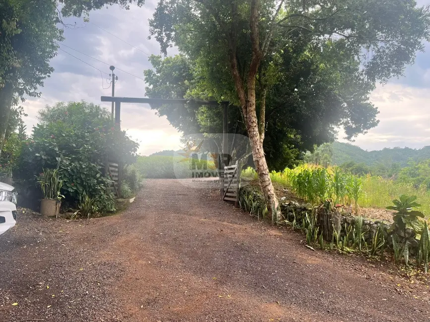 Sítio / Rancho com 2 quartos à venda, 150m2 em Nova Petropolis - RS - imagem 5 Foto 5 de Sítio / Rancho com 2 quartos à venda, 150m2 em Nova Petropolis - RS