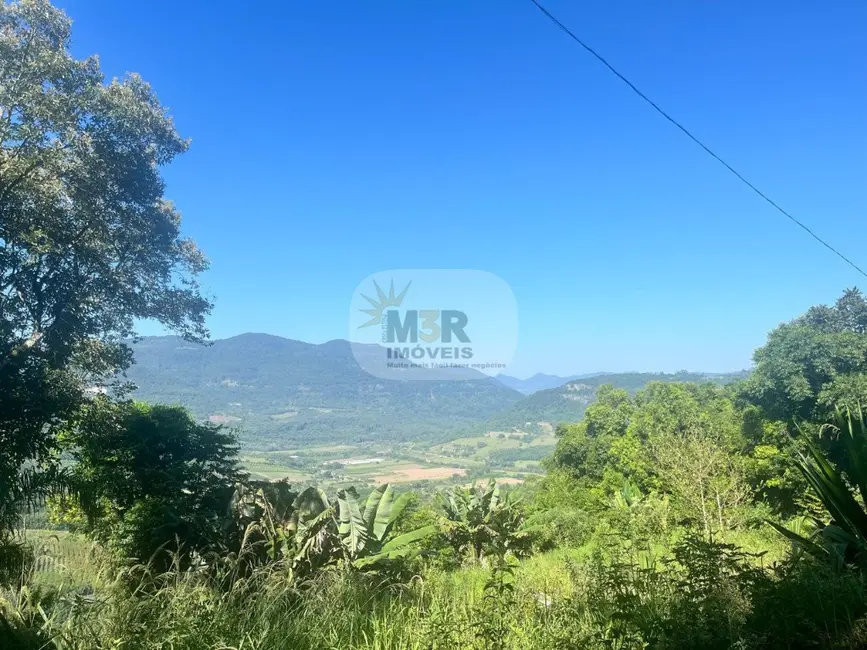 Sítio / Rancho com 1 quarto à venda e para alugar, 60m2 em Nova Petropolis - RS - imagem 4 Foto 4 de Sítio / Rancho com 1 quarto à venda e para alugar, 60m2 em Nova Petropolis - RS