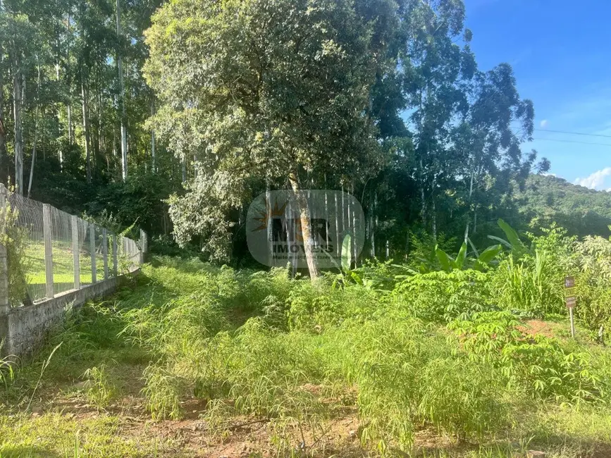 Foto 1 de Terreno / Lote à venda, 427m2 em Nova Petropolis - RS