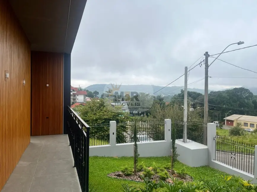 Foto 8 de Casa com 3 quartos à venda, 190m2 em Nova Petropolis - RS