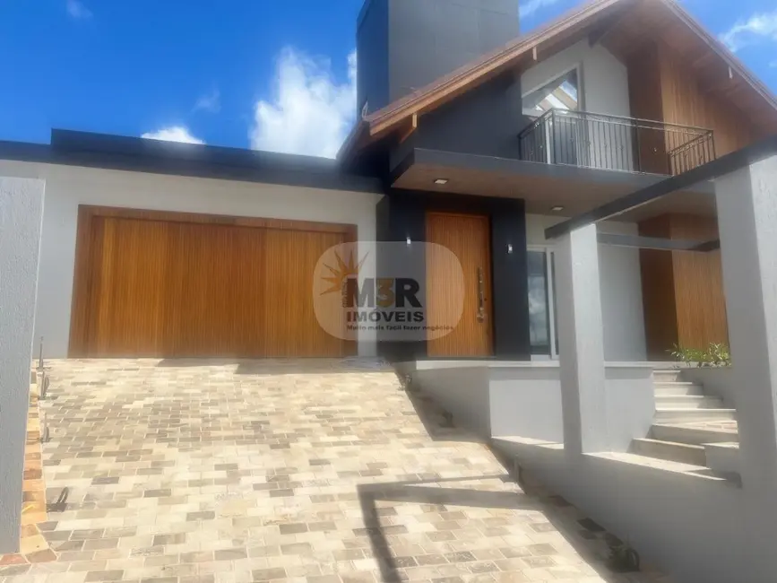 Foto 4 de Casa com 3 quartos à venda, 190m2 em Nova Petropolis - RS