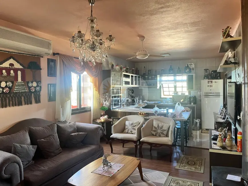 Foto 4 de Casa com 4 quartos à venda, 150m2 em Nova Petropolis - RS