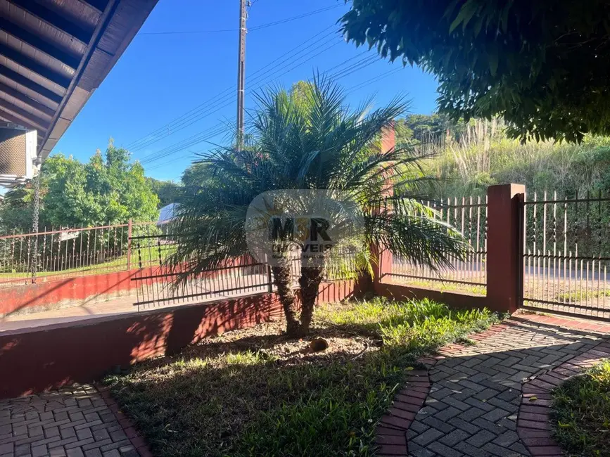 Foto 2 de Casa com 4 quartos à venda, 150m2 em Nova Petropolis - RS