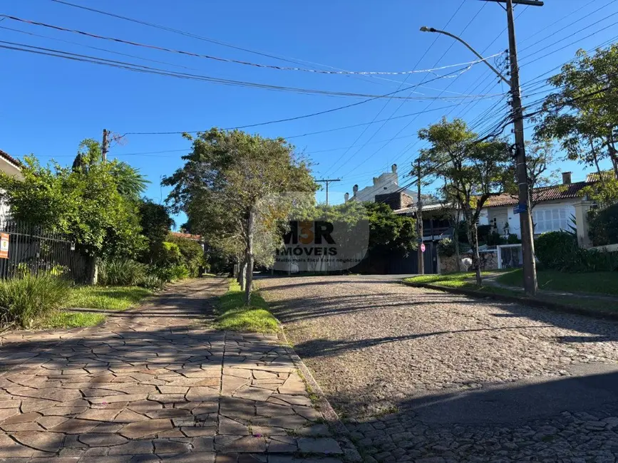 Foto 3 de Casa com 2 quartos à venda, 380m2 em Três Figueiras, Porto Alegre - RS