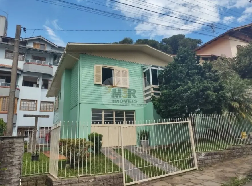 Foto 1 de Casa com 4 quartos à venda, 211m2 em Nova Petropolis - RS