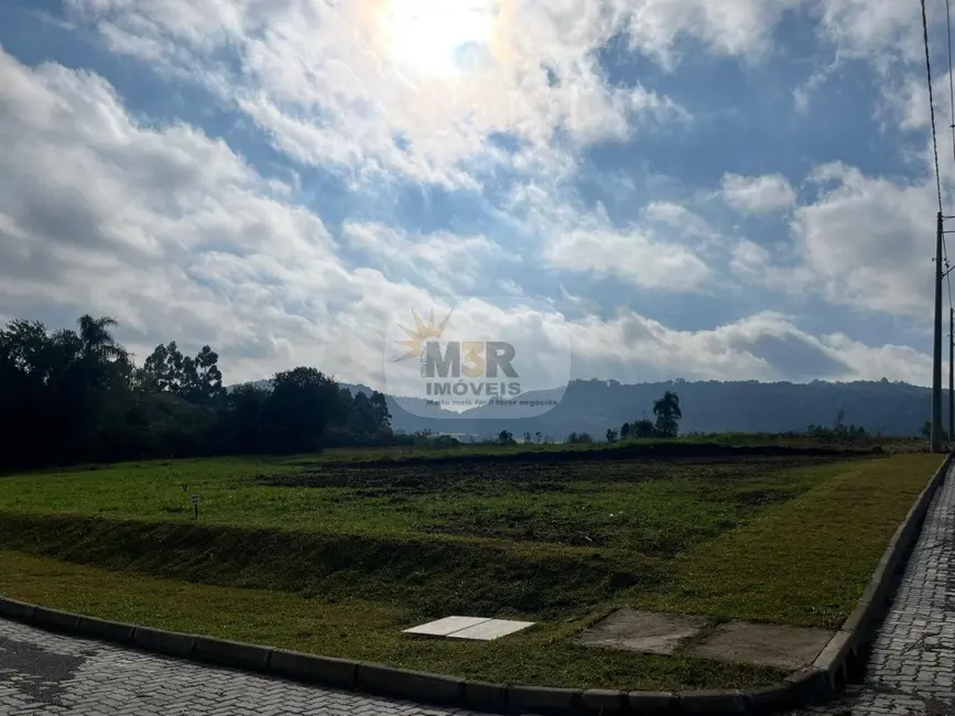 Foto 2 de Terreno / Lote à venda, 420m2 em Nova Petropolis - RS