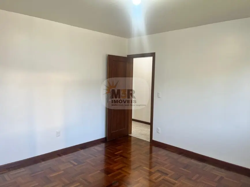 Apartamento com 2 quartos para alugar, 120m2 em Centro, Nova Petropolis - RS - imagem 8 Foto 8 de Apartamento com 2 quartos para alugar, 120m2 em Centro, Nova Petropolis - RS