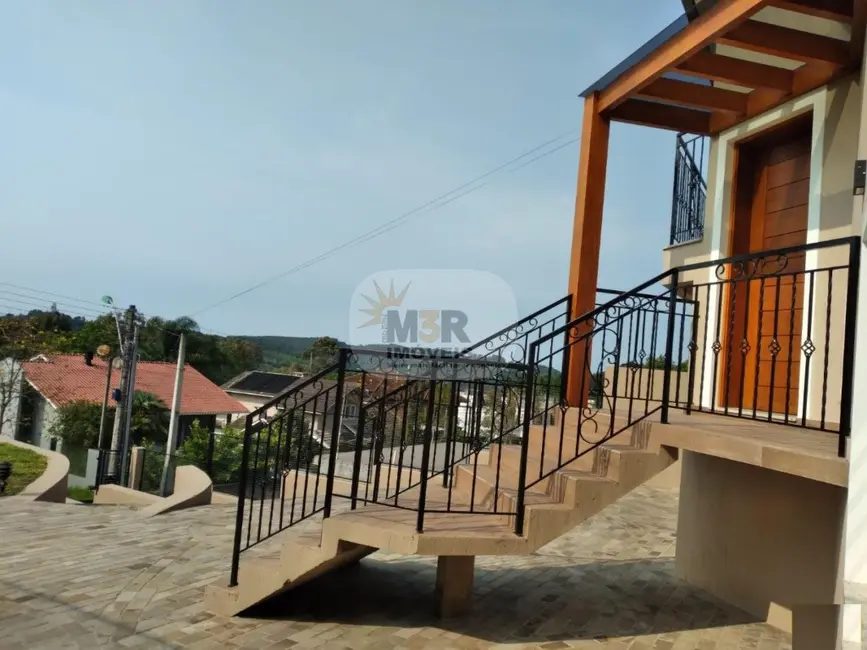 Foto 3 de Casa com 3 quartos à venda, 184m2 em Nova Petropolis - RS