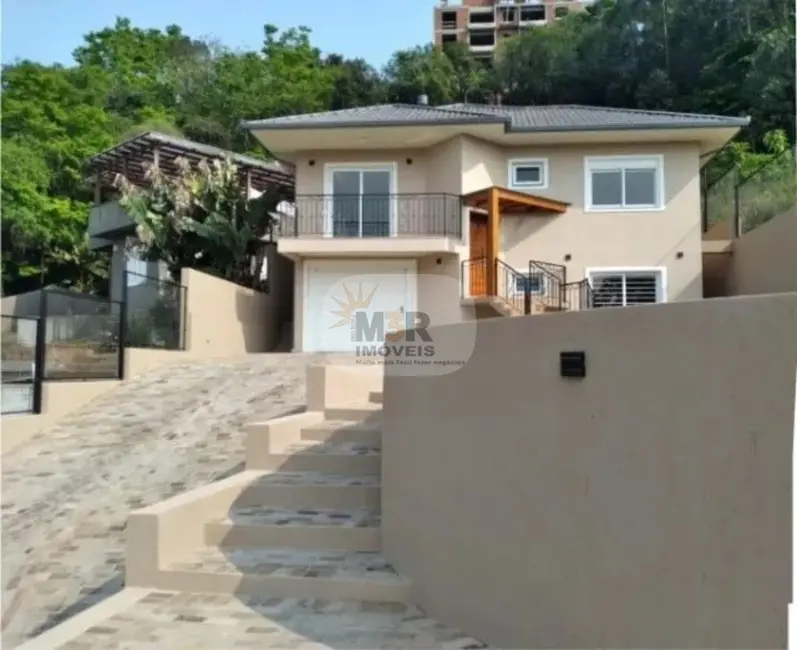 Foto 1 de Casa com 3 quartos à venda, 184m2 em Nova Petropolis - RS