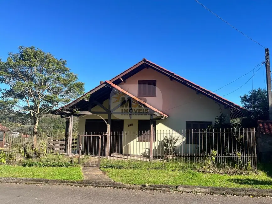 Casa com 4 quartos à venda e para alugar, 208m2 em Nova Petropolis - RS - imagem 2 Foto 2 de Casa com 4 quartos à venda e para alugar, 208m2 em Nova Petropolis - RS