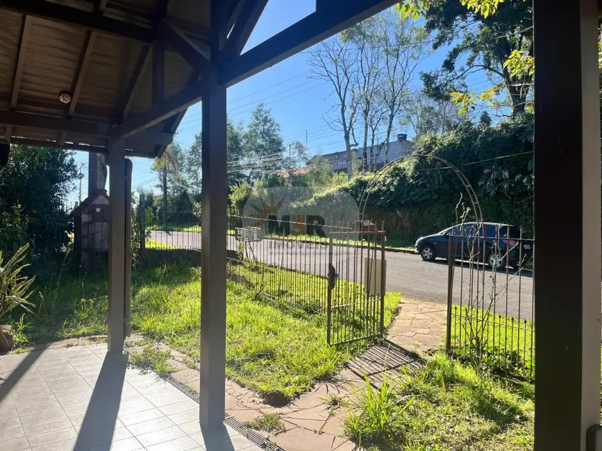 Casa com 4 quartos à venda e para alugar, 208m2 em Nova Petropolis - RS - imagem 3 Foto 3 de Casa com 4 quartos à venda e para alugar, 208m2 em Nova Petropolis - RS