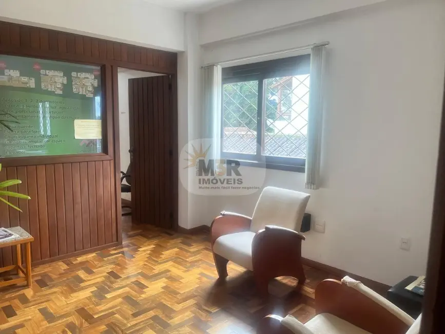 Sala Comercial para alugar, 110m2 em Centro, Nova Petropolis - RS - imagem 3 Foto 3 de Sala Comercial para alugar, 110m2 em Centro, Nova Petropolis - RS