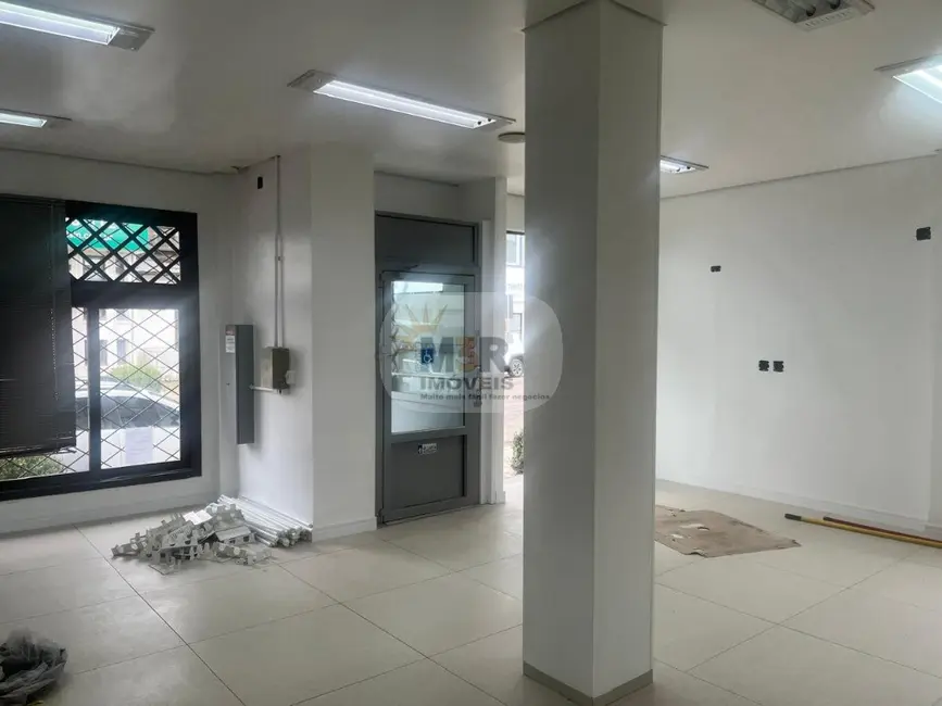 Loja para alugar, 280m2 em Centro, Nova Petropolis - RS - imagem 6 Foto 6 de Loja para alugar, 280m2 em Centro, Nova Petropolis - RS