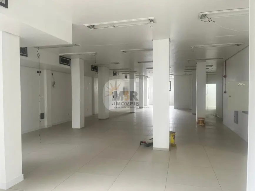 Loja para alugar, 280m2 em Centro, Nova Petropolis - RS - imagem 7 Foto 7 de Loja para alugar, 280m2 em Centro, Nova Petropolis - RS