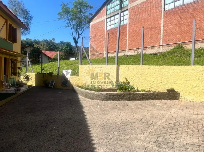 Foto 5 de Casa com 2 quartos à venda e para alugar, 78m2 em Nova Petropolis - RS