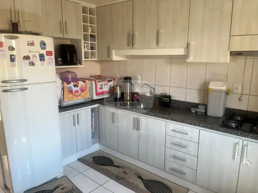 Foto 9 de Casa com 2 quartos à venda e para alugar, 78m2 em Nova Petropolis - RS