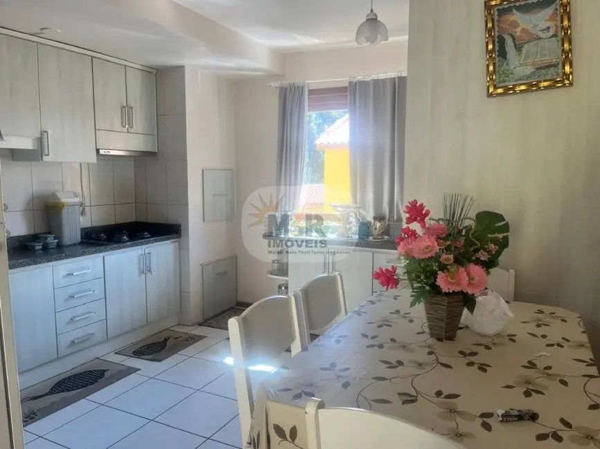 Foto 7 de Casa com 2 quartos à venda e para alugar, 78m2 em Nova Petropolis - RS