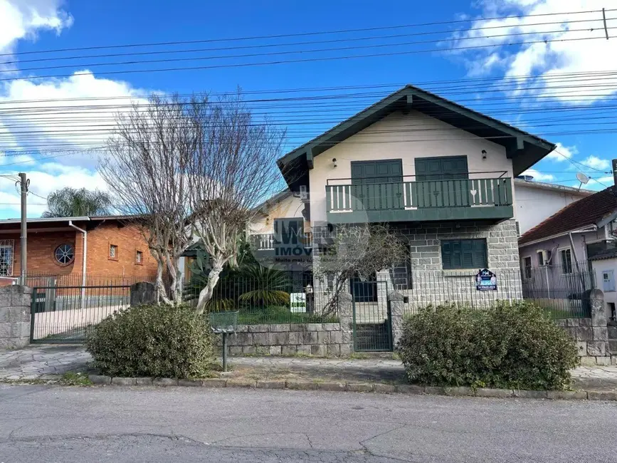 Sala Comercial com 5 quartos para alugar, 281m2 em Nova Petropolis - RS - imagem 1 Foto 1 de Sala Comercial com 5 quartos para alugar, 281m2 em Nova Petropolis - RS