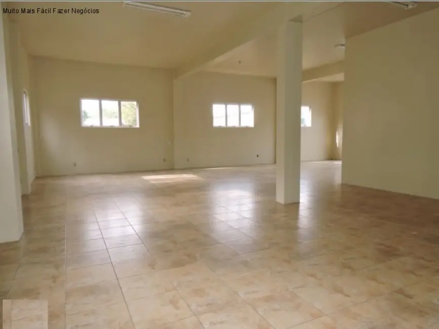 Sala Comercial para alugar, 200m2 em Centro, Nova Petropolis - RS - imagem 5 Foto 5 de Sala Comercial para alugar, 200m2 em Centro, Nova Petropolis - RS