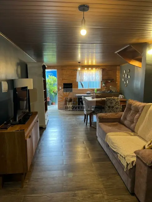 Foto 3 de Casa com 2 quartos à venda, 114m2 em Nova Petropolis - RS