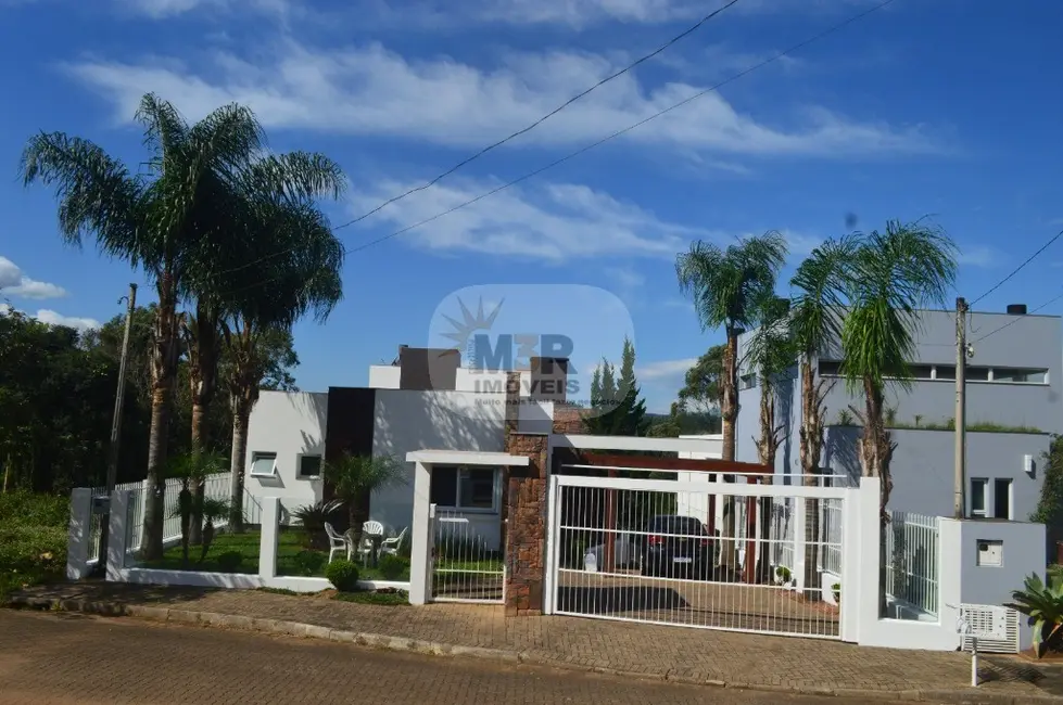 Casa com 3 quartos à venda, 233m2 em Nova Petropolis - RS - imagem 3 Foto 3 de Casa com 3 quartos à venda, 233m2 em Nova Petropolis - RS