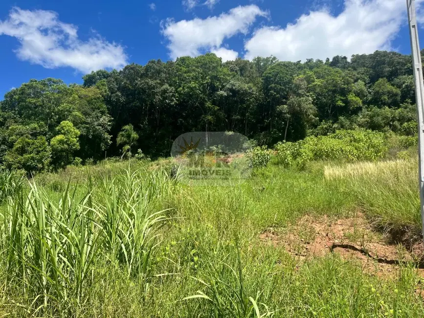 Foto 1 de Terreno / Lote à venda, 575m2 em Nova Petropolis - RS