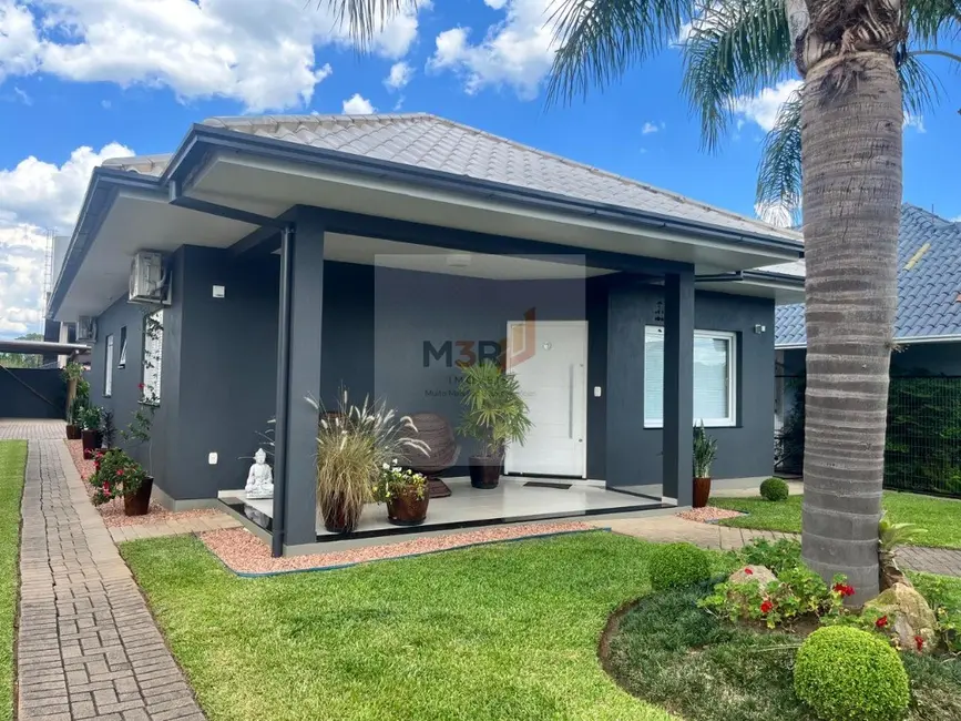 Foto 3 de Casa com 3 quartos à venda, 180m2 em Nova Petropolis - RS