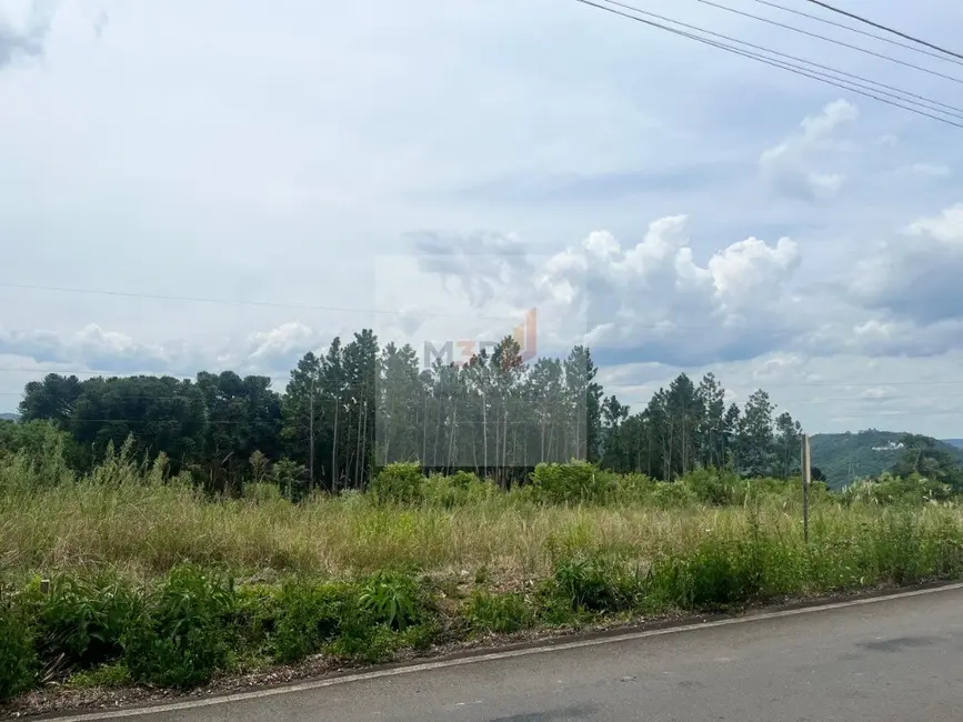 Foto 1 de Terreno / Lote à venda, 470m2 em Nova Petropolis - RS