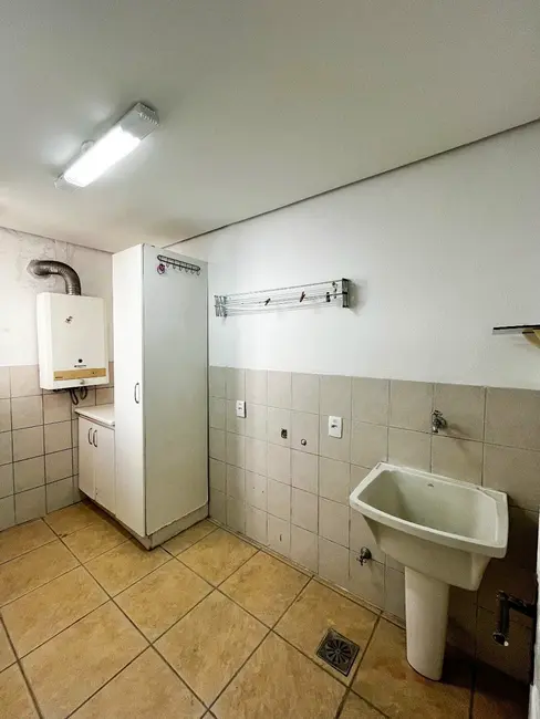 Foto 7 de Casa com 4 quartos à venda, 213m2 em Chácara das Pedras, Porto Alegre - RS