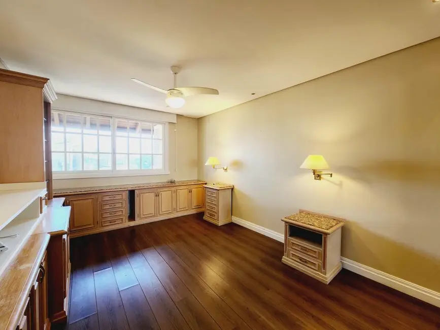 Foto 7 de Casa com 4 quartos à venda, 284m2 em Chácara das Pedras, Porto Alegre - RS