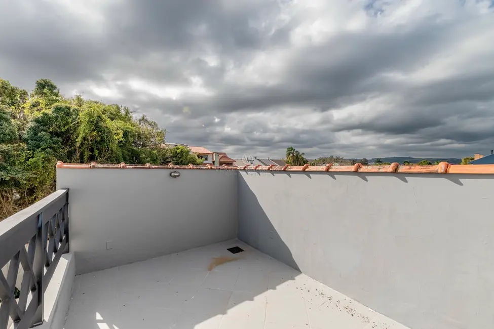 Foto 4 de Casa com 3 quartos à venda, 240m2 em Ipanema, Porto Alegre - RS