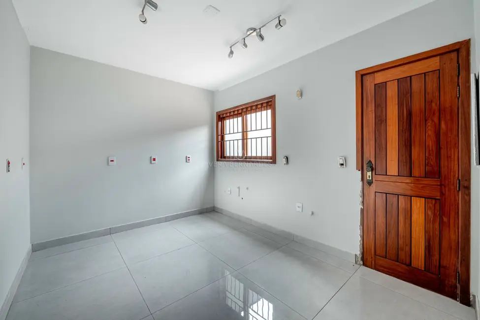 Foto 1 de Casa com 3 quartos à venda, 240m2 em Ipanema, Porto Alegre - RS