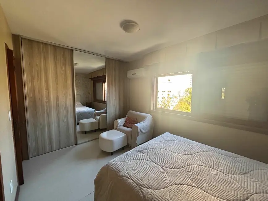 Apartamento com 3 quartos à venda, 148m2 em Mont Serrat, Porto Alegre - RS - imagem 7 Foto 7 de Apartamento com 3 quartos à venda, 148m2 em Mont Serrat, Porto Alegre - RS