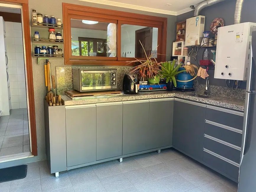 Foto 9 de Casa com 5 quartos à venda, 400m2 em Chácara das Pedras, Porto Alegre - RS