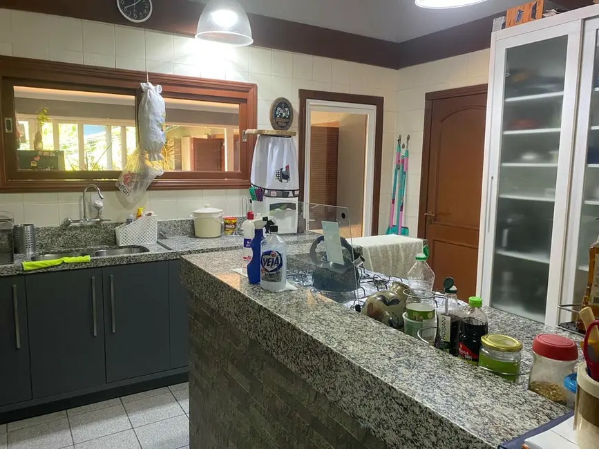 Foto 7 de Casa com 5 quartos à venda, 400m2 em Chácara das Pedras, Porto Alegre - RS