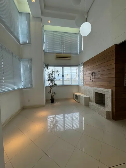 Apartamento com 1 quarto à venda, 63m2 em Petrópolis, Porto Alegre - RS - imagem 3 Foto 3 de Apartamento com 1 quarto à venda, 63m2 em Petrópolis, Porto Alegre - RS