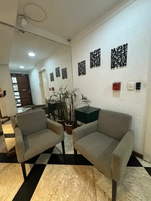 Apartamento com 1 quarto à venda, 63m2 em Petrópolis, Porto Alegre - RS - imagem 2 Foto 2 de Apartamento com 1 quarto à venda, 63m2 em Petrópolis, Porto Alegre - RS