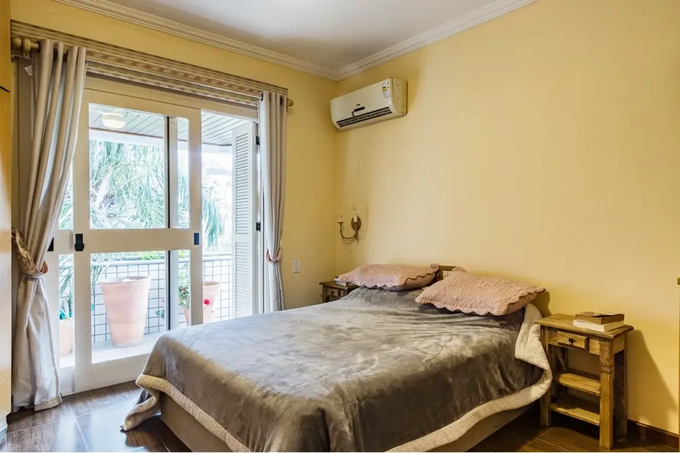 Foto 2 de Apartamento com 2 quartos à venda, 126m2 em Petrópolis, Porto Alegre - RS